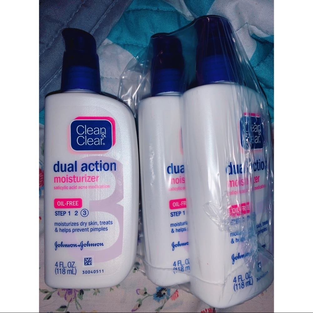 Clean and Clear moisturizer ✨🧴